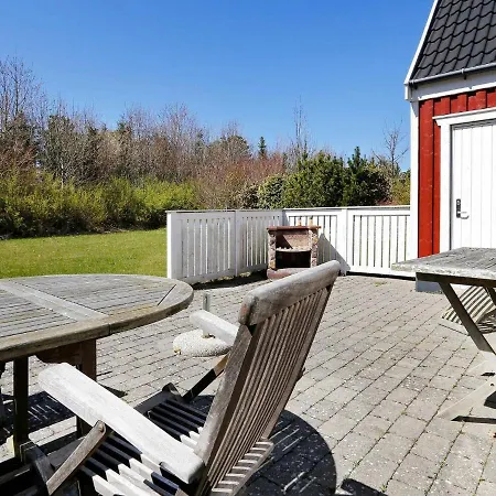 Three-bedroom Holiday In 1 Ferienhaus *