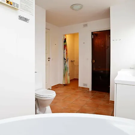 Three-bedroom Holiday In 1 Ferienhaus Vejby